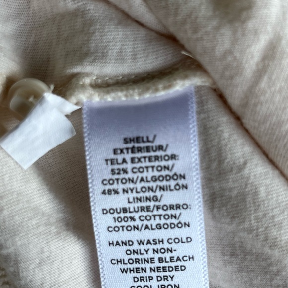 LOFT SLEEVELESS EYELET (M) TOP PRE-OWNED - Picture 5 of 7